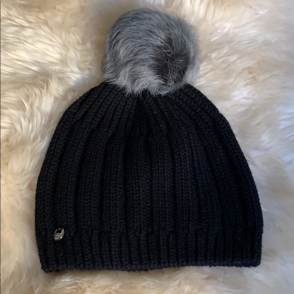 Ugg Stocking Hat with Pom-Pom. One Size.